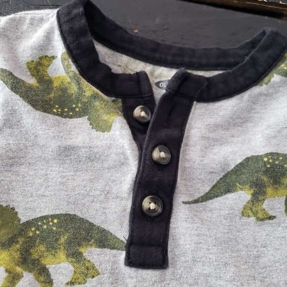 Old Navy Toddler Boy 2T Long Sleeve Shirt Grey Green Dinosaur Quarter Button Top - Picture 3 of 4